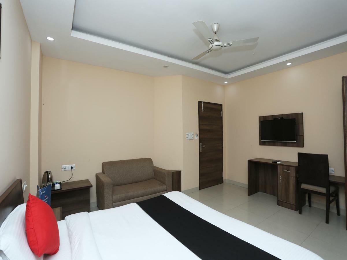 Bilberry Hotel Rewari Luaran gambar