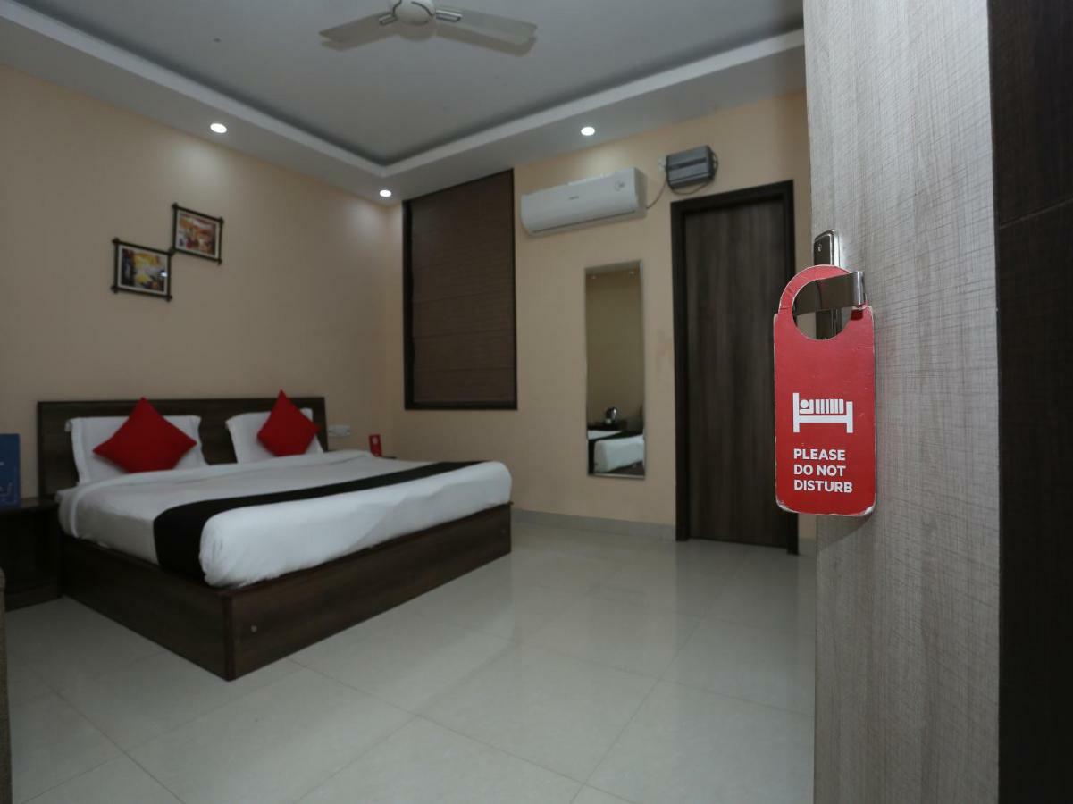 Bilberry Hotel Rewari Luaran gambar