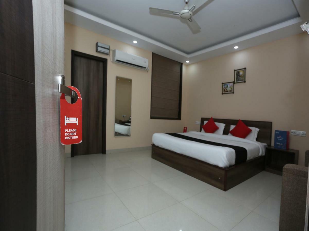 Bilberry Hotel Rewari Luaran gambar