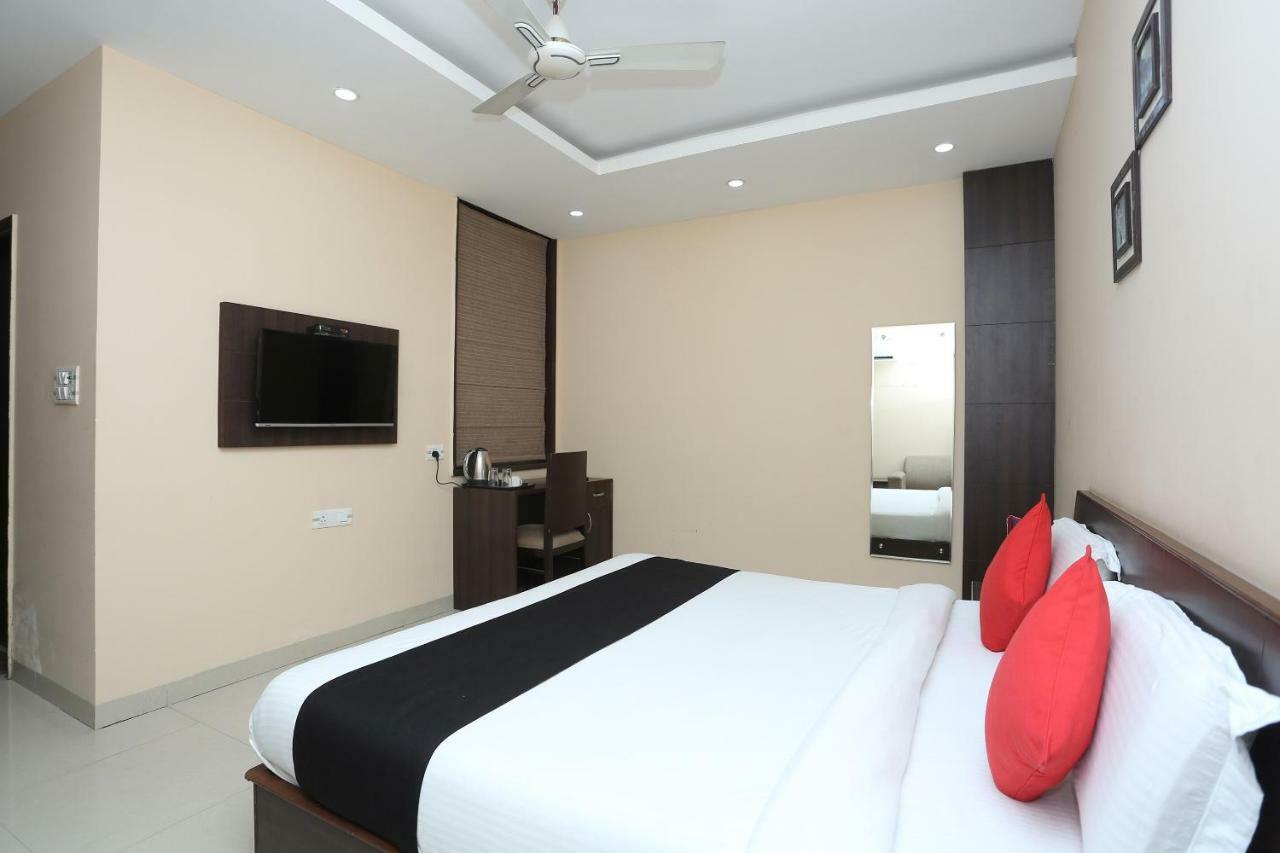 Bilberry Hotel Rewari Luaran gambar