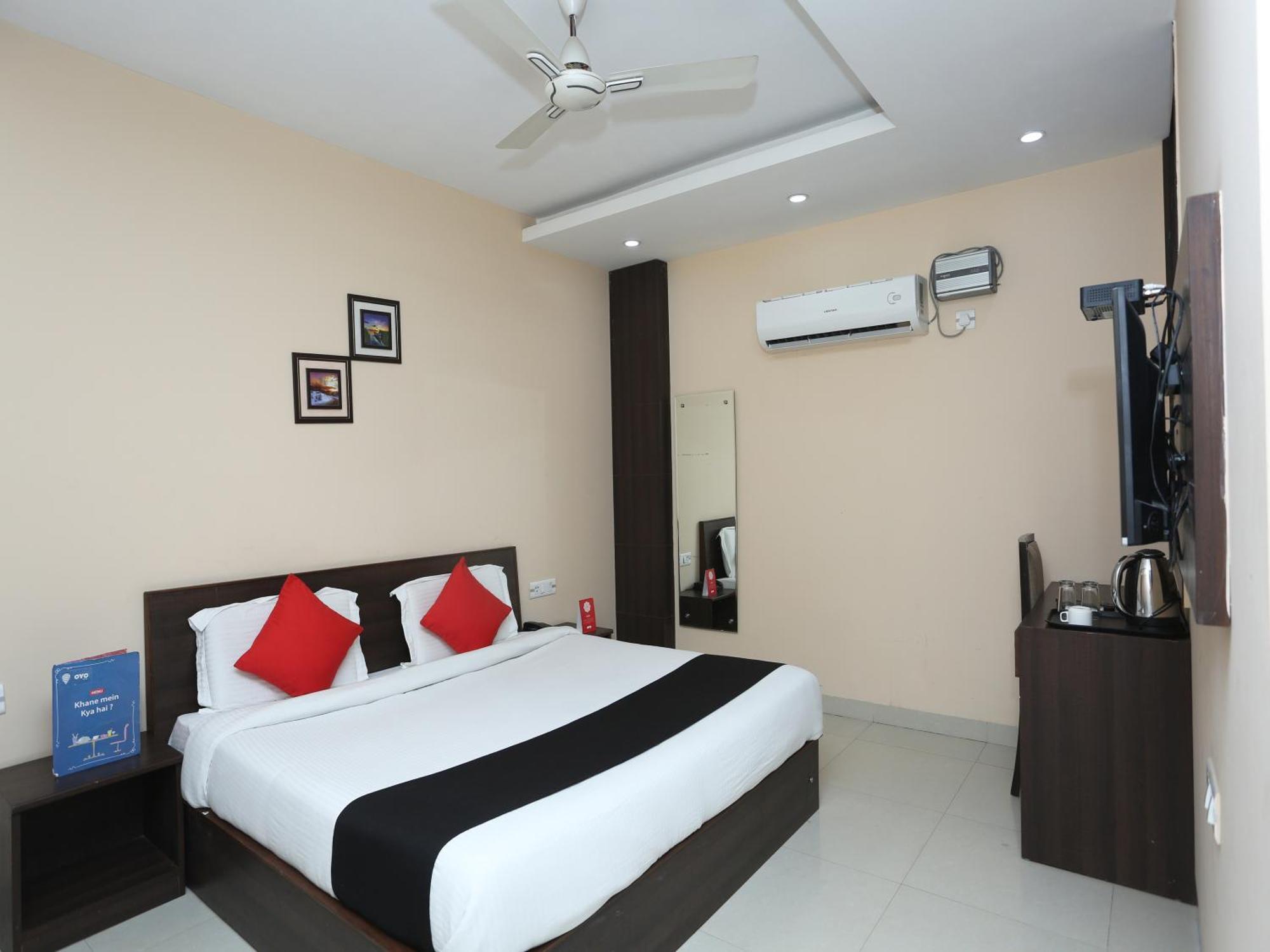 Bilberry Hotel Rewari Luaran gambar